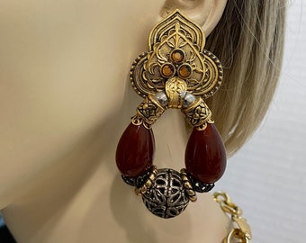 Pendientes colgantes de clip barrocos vintage de Zoe Coste, diseño francés de alta costura