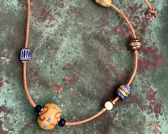 Collar de cuero con cuentas vintage, estilo bohemio ajustable