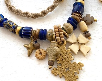Collar de amuleto bohemio, cuentas vintage, dijes de cruz