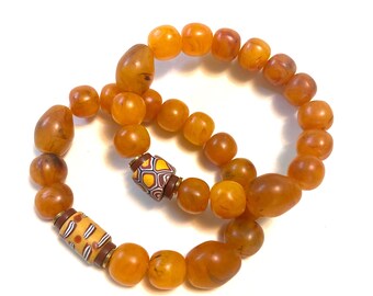 Pulsera de cuentas de ámbar sintético, resina color caramelo, elástica