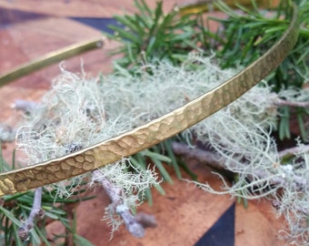 Hammered Antiqued Brass Warrior Halloween SCA Renaissance  Circlet Headpiece - Spirit of the Goddess