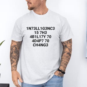 Stephen Hawking Tee - Etsy Canada