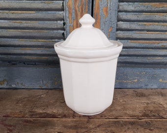 Vintage Pfaltzgraff Heritage White  Canister American Ironstone