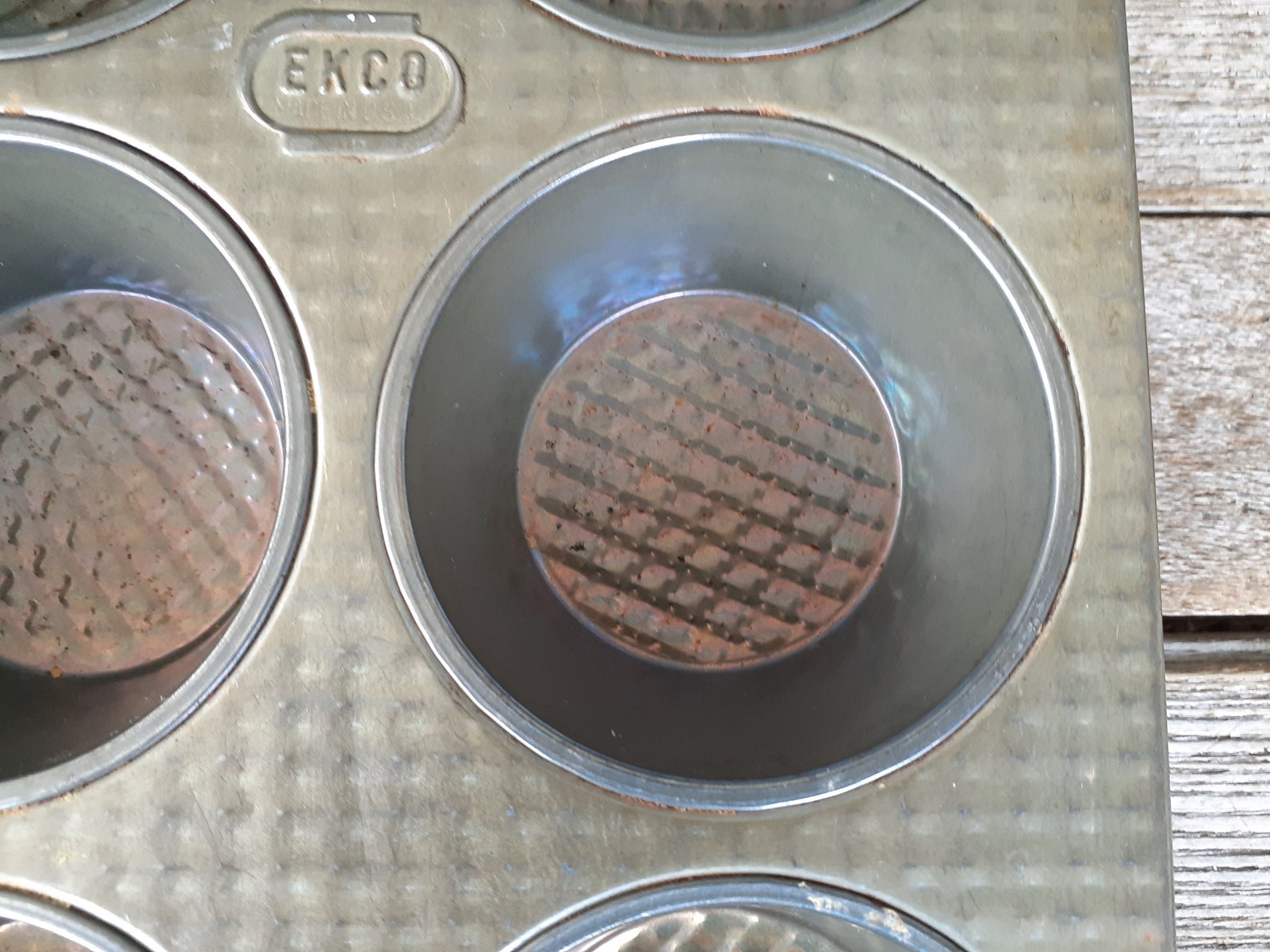Vintage ekco bakewear muffin tin bakex metal bakeware textured Etsy