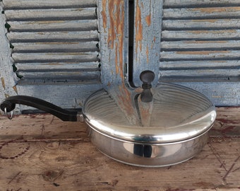 vintage Farberware 10 1/4 inch skillet with lid  made in USA collectible cookware aluminum clad bottom