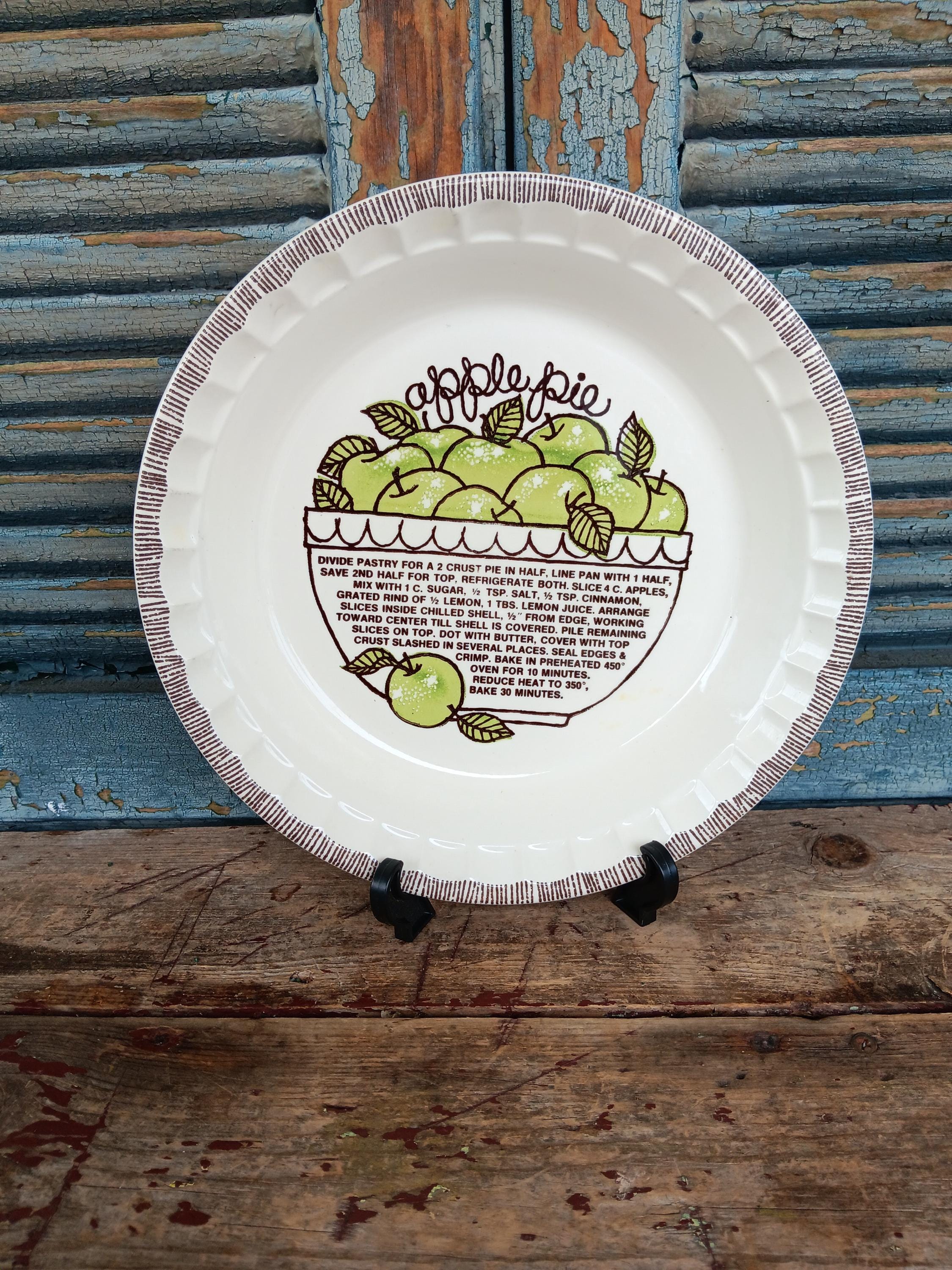 Vintage Royal China Apple Pie Plate: Country Harvest Ironstone