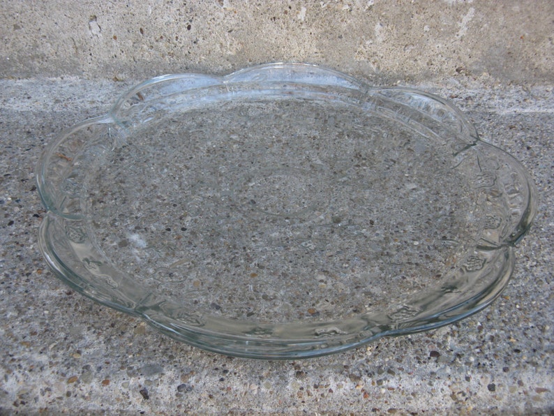 vintage anchor hocking savannah clear glass platter 12 inches floral pattern