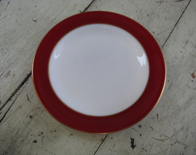 Pyrex Dinner Plate Red Banded Gold Rimmed Pyrex Pink Flamingo Etsy