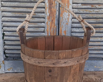 Vintage Wooden Bucket Rustic Flower Pot Primitive Decor