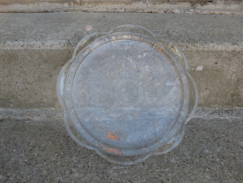 vintage anchor hocking savannah clear glass platter 12 inches floral pattern