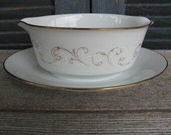 Vintage NORITAKE Duetto 6610 Gold Trim Bone White China 7 1/2 Inch