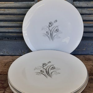 Vintage Creative Royal Elegance luncheon plates set of 4 Fine China Japan