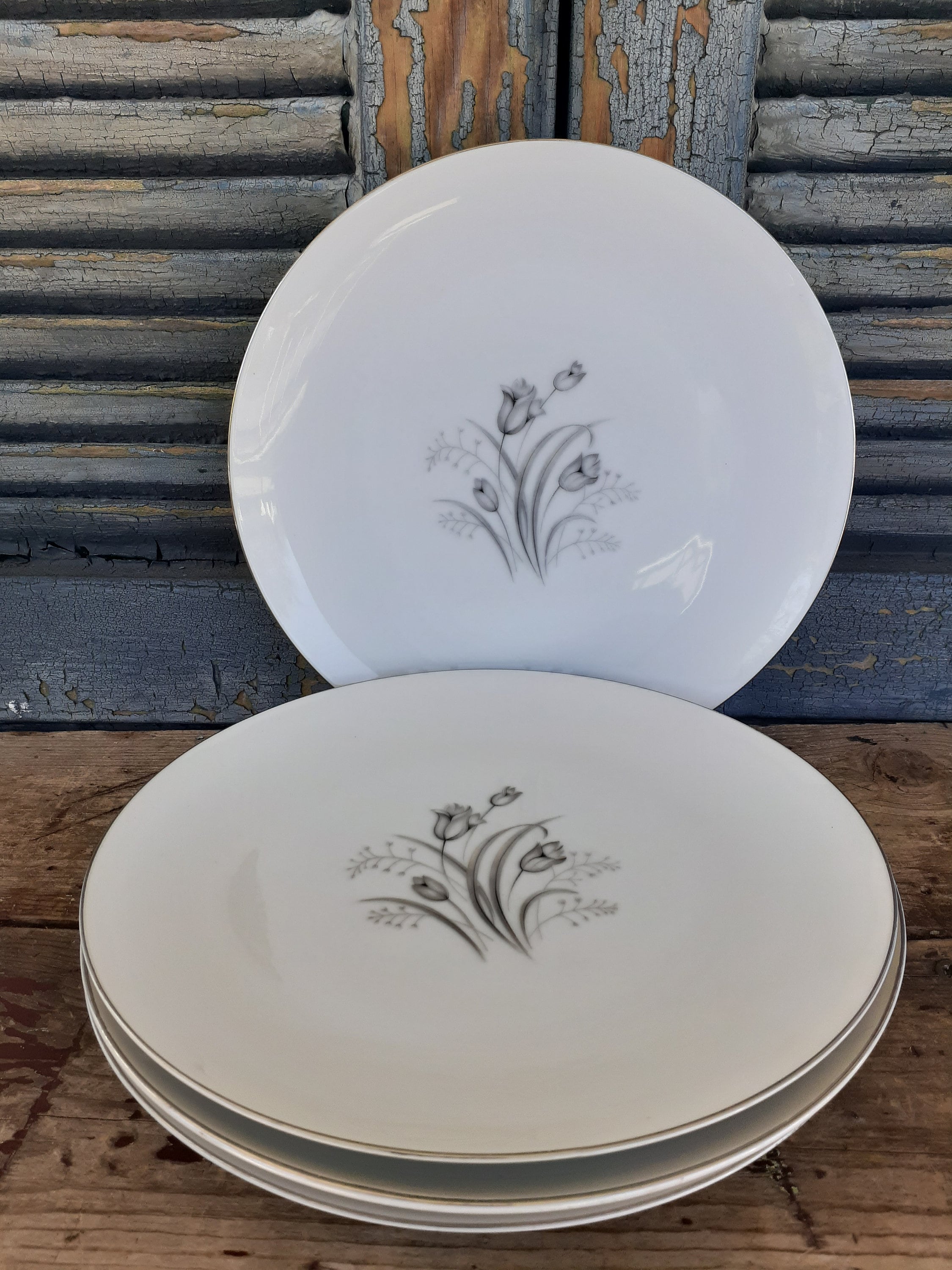 Vintage Creative Royal Elegance Luncheon Plates Set of 4 Fine