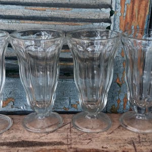 4 glasses of wine per bottle Romanza Wine Glass, All Purpose, Set of 4  Abigails