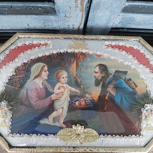 Vintage Holy Family diorama bubble glass 1955 traditional shadow box shrine