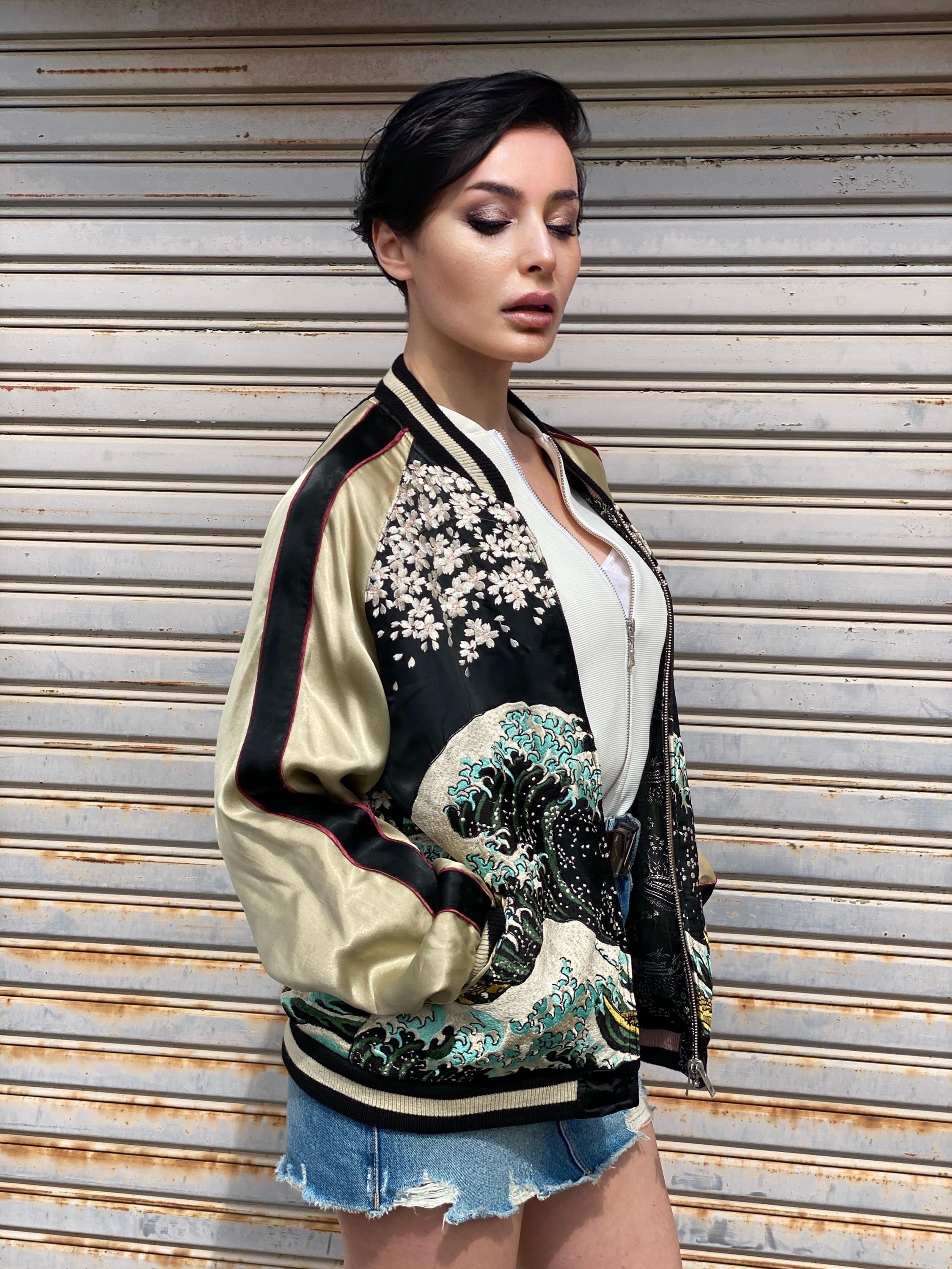 Vintage Japanese Japan KATSUSHIKA HOKUSAI Nami Wave Sakura Blue