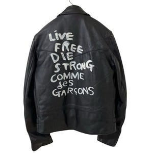 デッドストック ブラック ヴィンテージ ルイスレザー CDG "Live Free Die Strong" コム デ ギャルソン クラシック ダブルライダース レザーブルゾン ジャケット サイズ: 42 XL