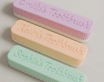 Portaspazzolino da viaggio personalizzato - Colori pastello con nome personalizzato, custodia igienica e adatta ai viaggi, articolo da regalo autunnale per le feste
