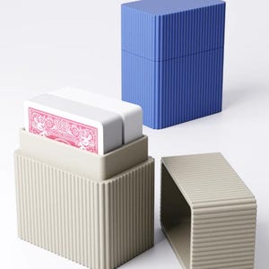Porte-cartes à jouer de qualité supérieure, imprimé en 3D, boîtier texturé côtelé adapté aux cartes de format poker standard - Plusieurs couleurs disponibles poker rami uno