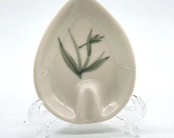 Vintage MCM small off-white ceramic ashtrays/trinket dishes from Winfield China's "Bamboo" pattern; priced per dish