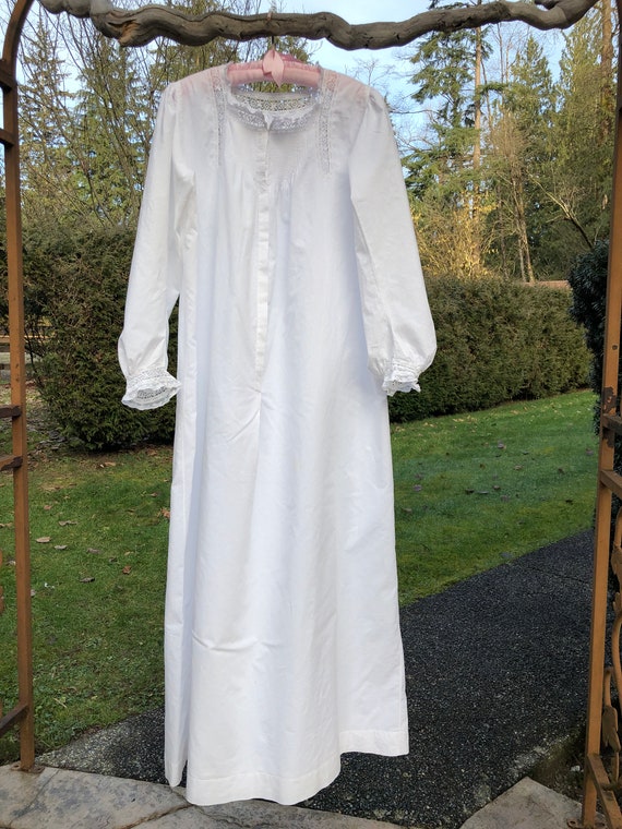 Antique Victorian/Edwardian Cotton Nightgown,  He… - image 5