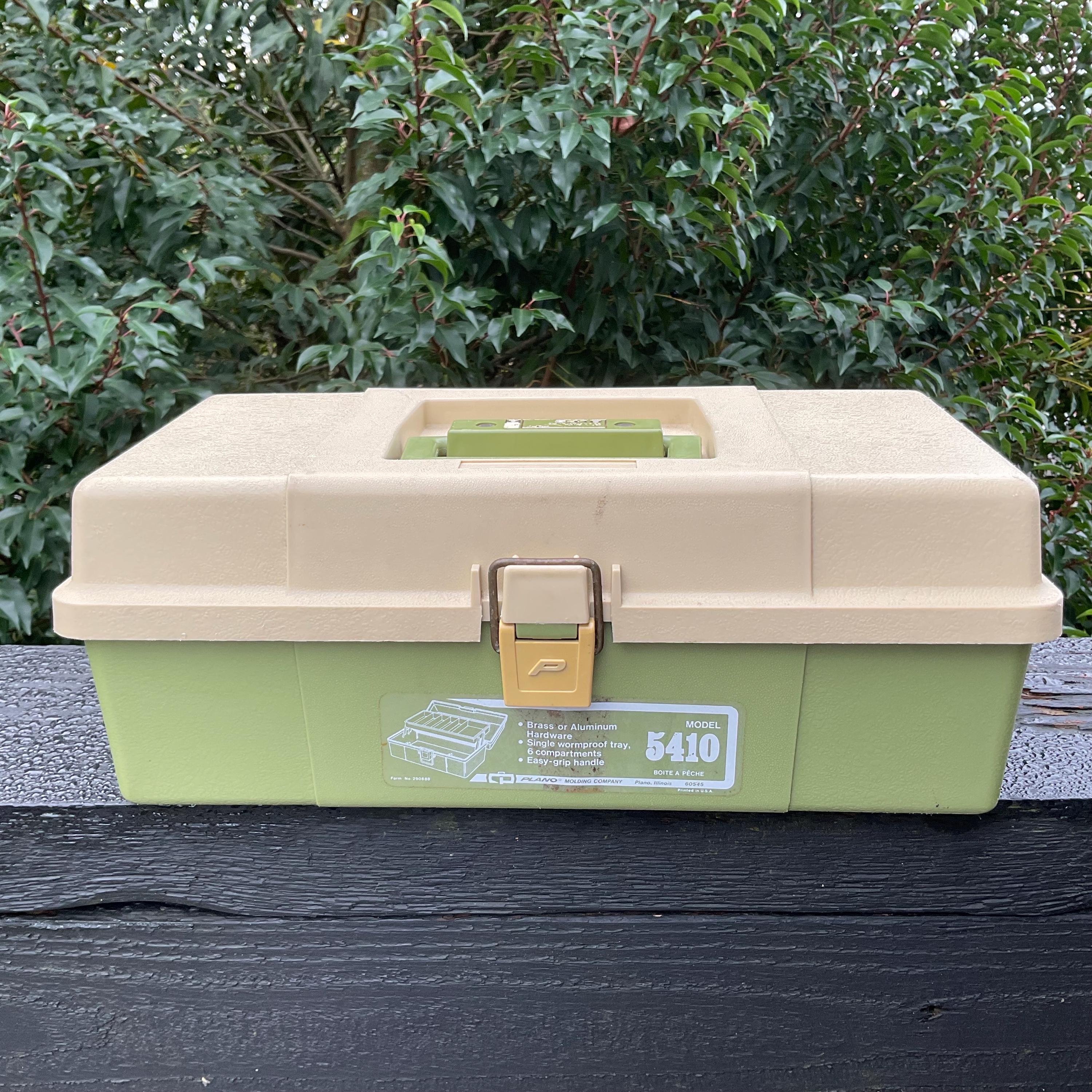 Vintage Plano Fishing Tackle Box Model 5410 Green Beige Free Shipping