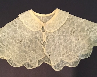 Vintage One Button Soft Yellow Lace Collar FREE SHIPPING