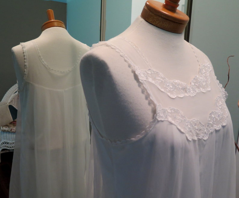 White Chiffon Wedding Peignoir Set