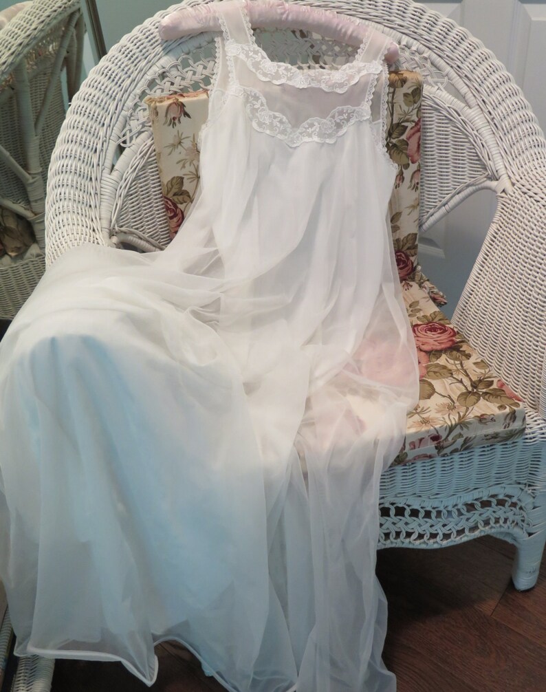 White Chiffon Wedding Peignoir Set