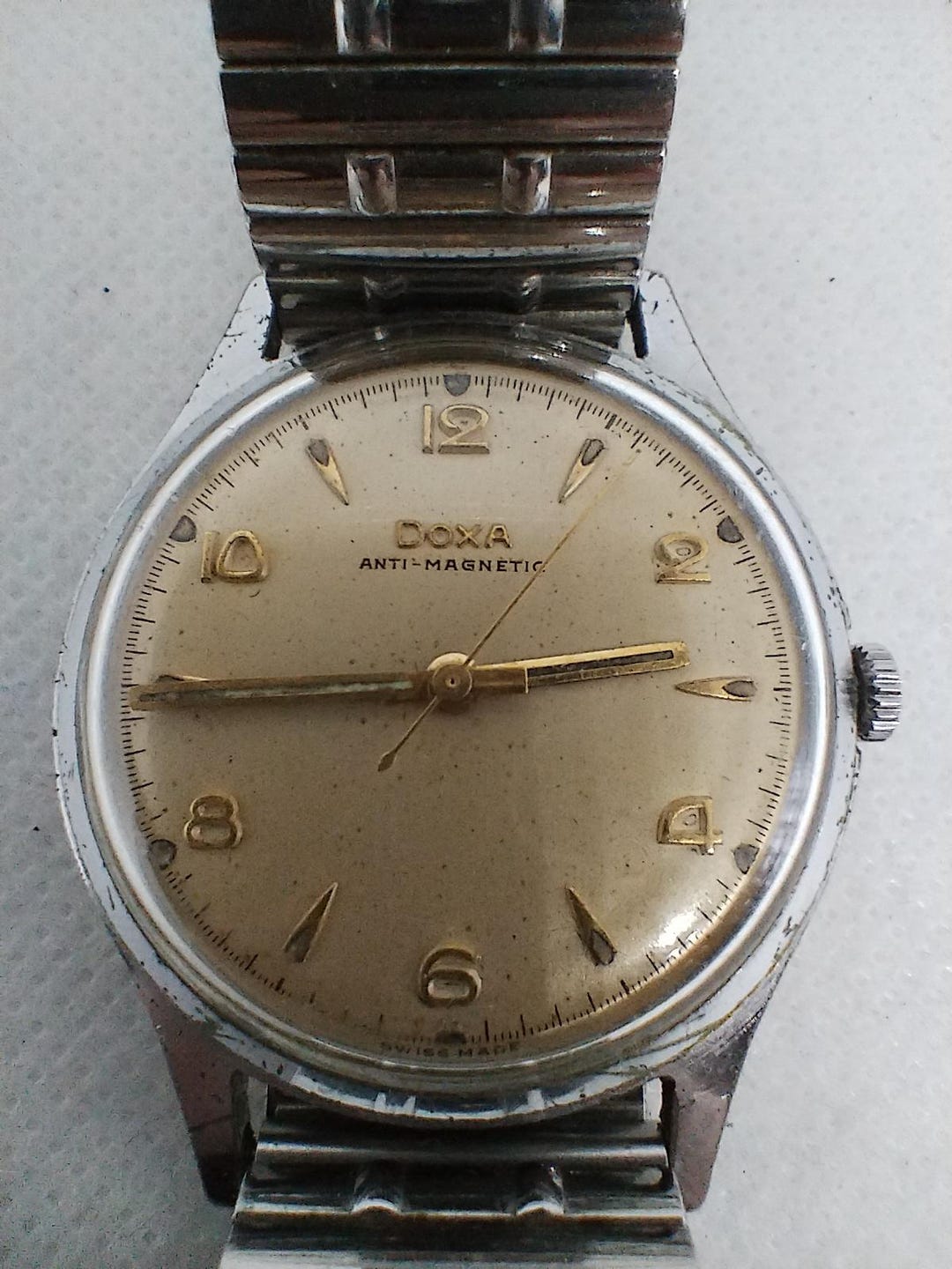 Vintage Men's Watch Doxa Anti - Magnetic Cal. 1147 Made in Swiss