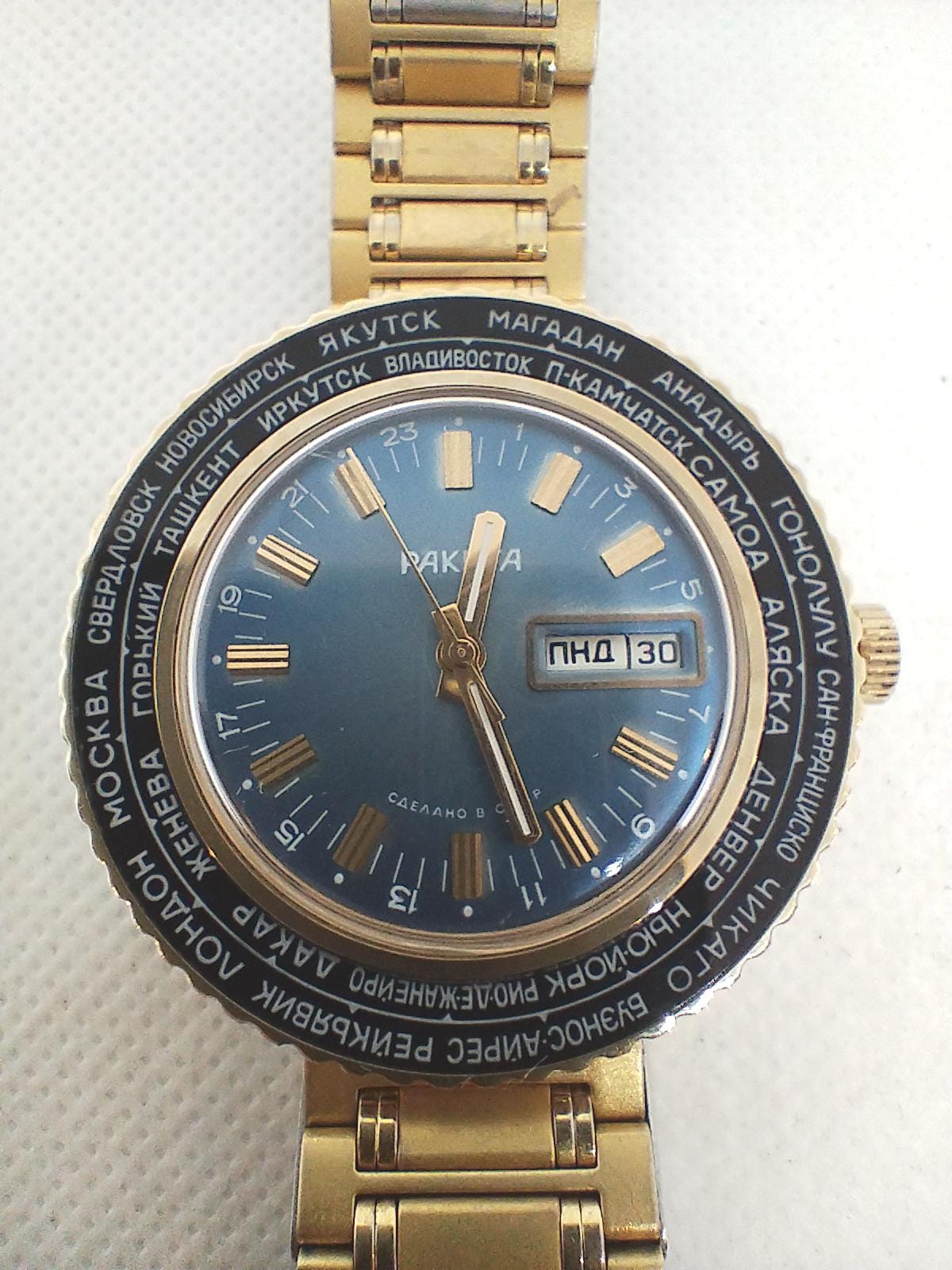 ソ連製 RAKETA ワールドタイム 手巻き腕時計 Vintage Men's Watch Raketa World Time “goroda” Made in USSR 80's