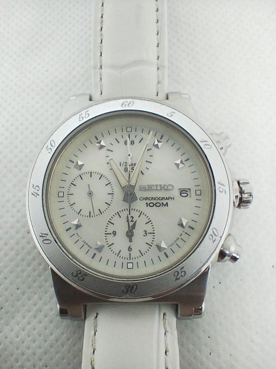 稼働品 SEIKO セイコー クロノグラフ 100M 白文字盤 7T92 Unisex Watch Seiko Chronograph 100M Quartz 7T92 - 0HD0 Made in