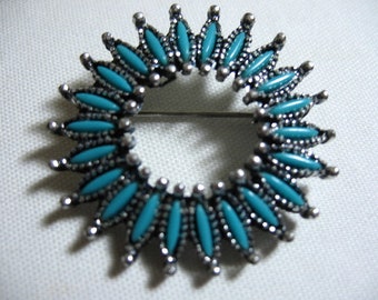 Vintage Circle Brooch with Starburst Pattern