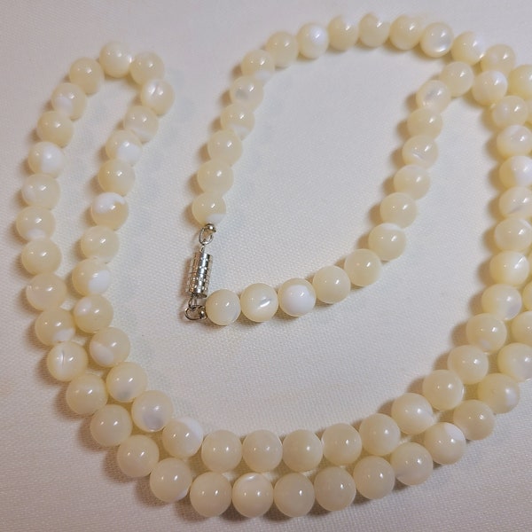 Mother Of Pearl Bead Necklace main image 0
