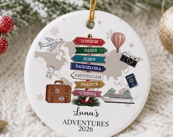 Gepersonaliseerd kerstornament met reisavontuurthema, kerstornament met reisbestemming, nieuw avontuurlijk cadeau voor stellen, reiscadeau, avontuurlijk cadeau voor stellen