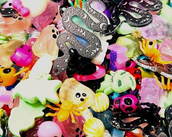 Halloween Beads and Charms Grab Bag: Spooky Charms, Cabochons - DIY Craft Supply