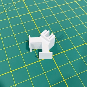 Passap E6000 Knitting Machine, Original Bowl Clip, COLOR WHITE, machine knitting replacement part