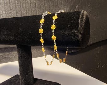 Daisy Bracelets   2 Sizes