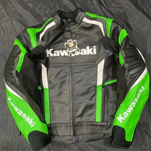 Men&#39;s Kawasaki Racing Leather Motorcycle Jacket – Green & Black Sportbike Riding Gear – Protective Biker Jacket