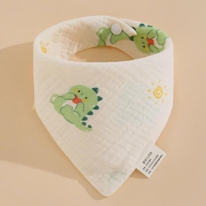 手刺繍のモスリンと幼児用スカーフ、三角スカーフ、バープクロス、子供用コットンスタイ、ガーゼ | 新生児へのパーソナライズギフト