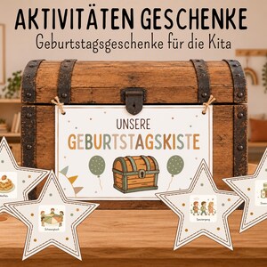 May include: A wooden treasure chest with a sign reading "UNSERE GEBURTSTAGSKISTE" featuring a chest illustration and balloons. Four star-shaped cards are displayed in front, each showing different activity illustrations and German text labels.