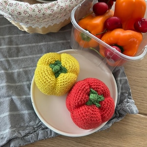 Crocheted peppers, peppers, natural material, crocheted vegetables, Montessori, natural play, kitchen, toy kitchen, children&#39;s kitchen, role play