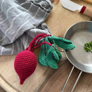 Crocheted beetroot, natural material, crocheted vegetables, Montessori, natural play, kitchen, toy kitchen, children&#39;s kitchen, role play