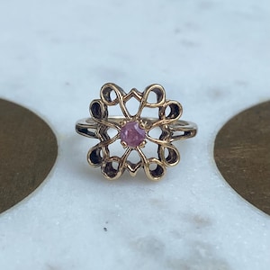 Avon Vintage Sterling Silver Presidents Club Award Ring With Pink Gemstone Signed and Marked 925 size 7