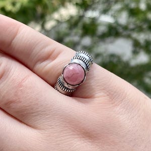 Carolyn Pollack Relios Designer Signed  Sterling Silver and Rhodochrosite Ring Marked 925 Size 7