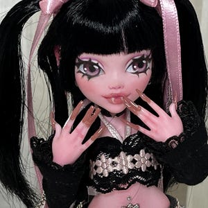 Draculaura OOAK Repainted Monster High Doll