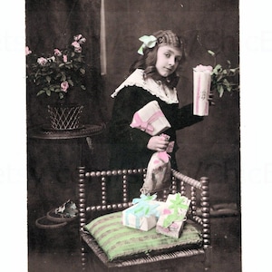 French New Year Postcard - Girl with Gifts