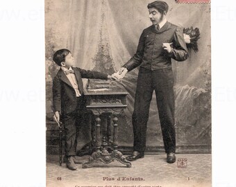 Antique French Postcard from 1906 - The Childs Butler