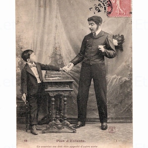 Antique French Postcard from 1906 - The Childs Butler