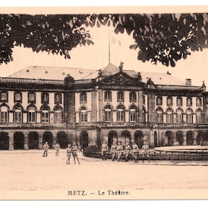Unused Vintage Postcard - Soldiers in Front of the Theatre in Metz, Moselle, France